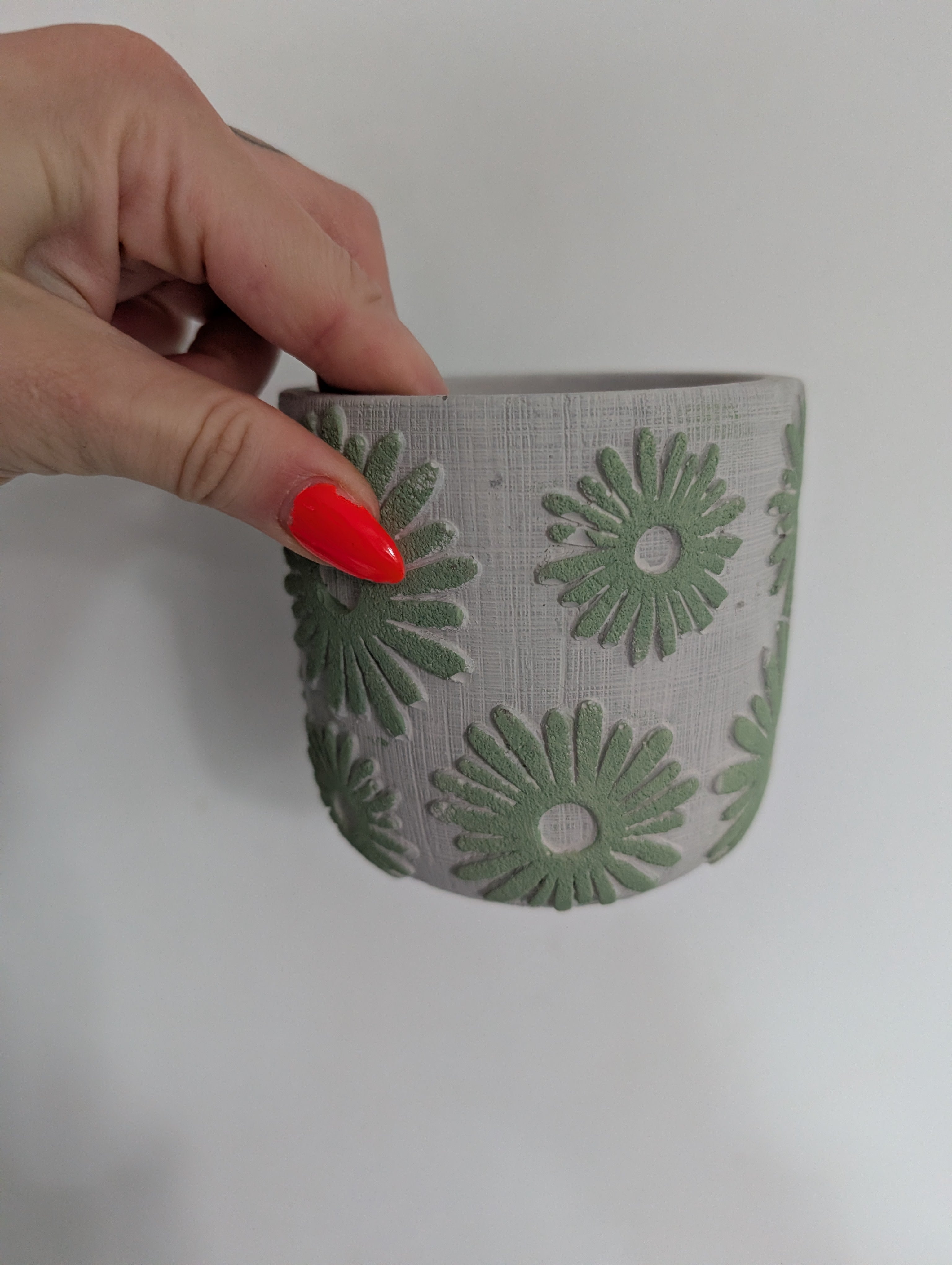 10.5cm Floral Concrete Planter