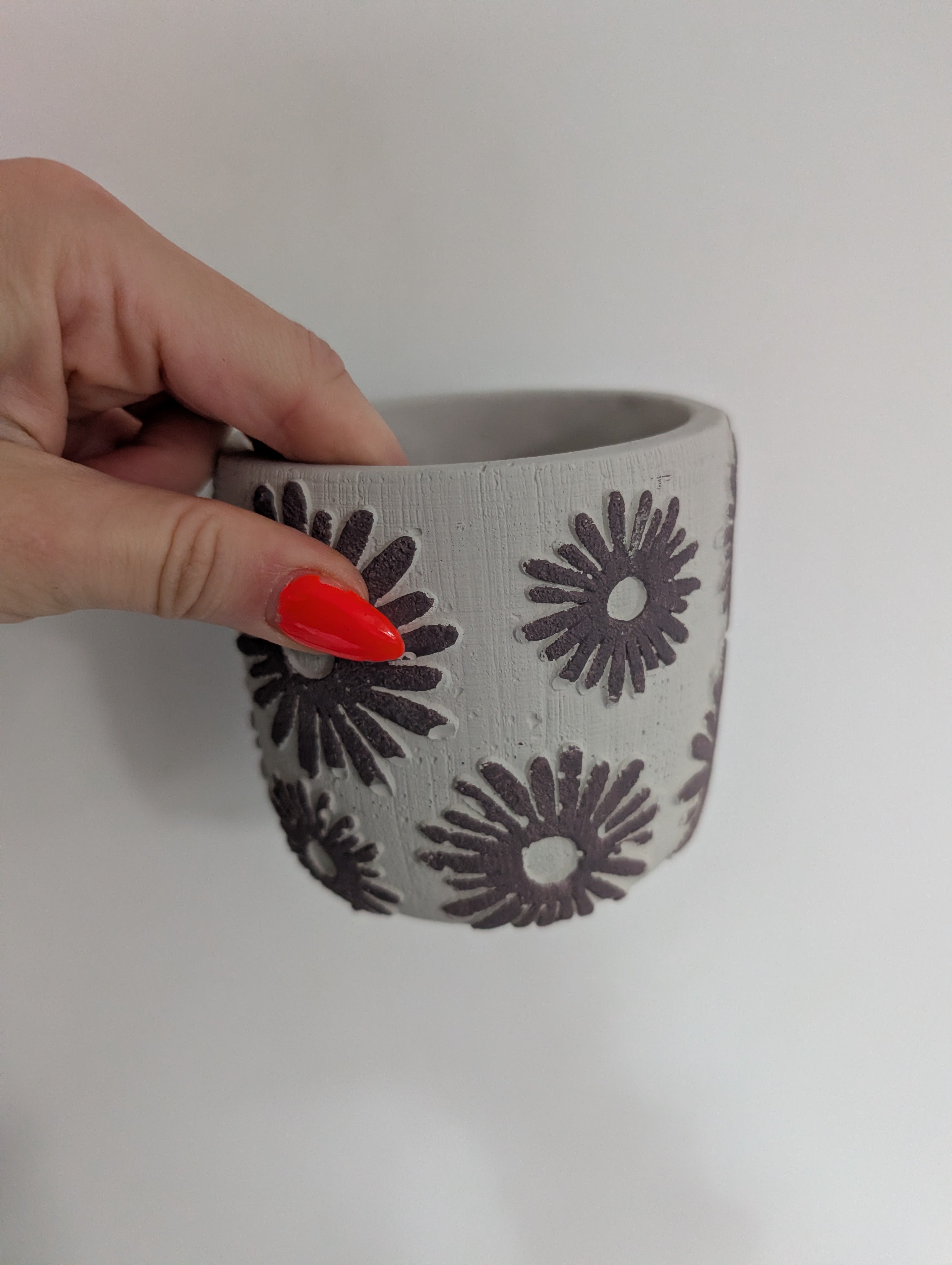 10.5cm Floral Concrete Planter