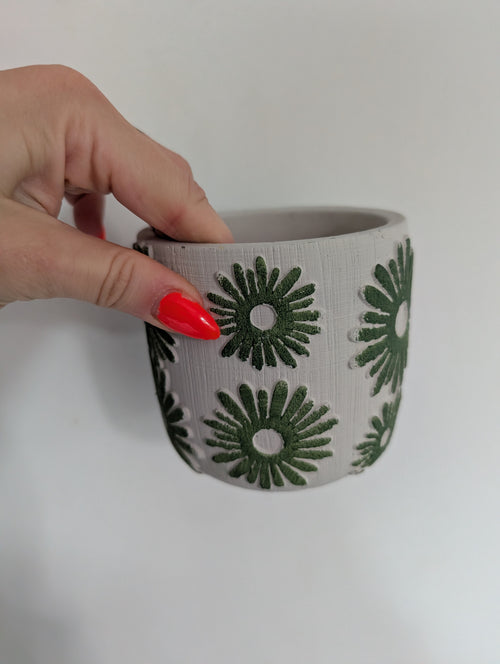 10.5cm Floral Concrete Planter